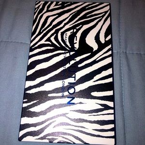 Makeup Revolution palette